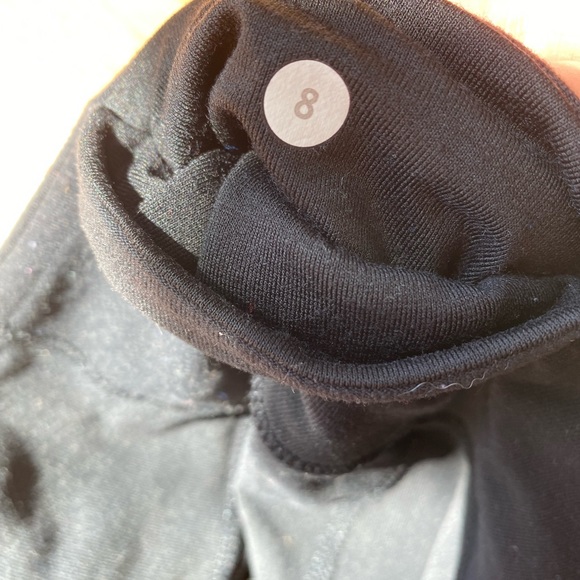 Lululemon Groove Shorts - Picture 5 of 5